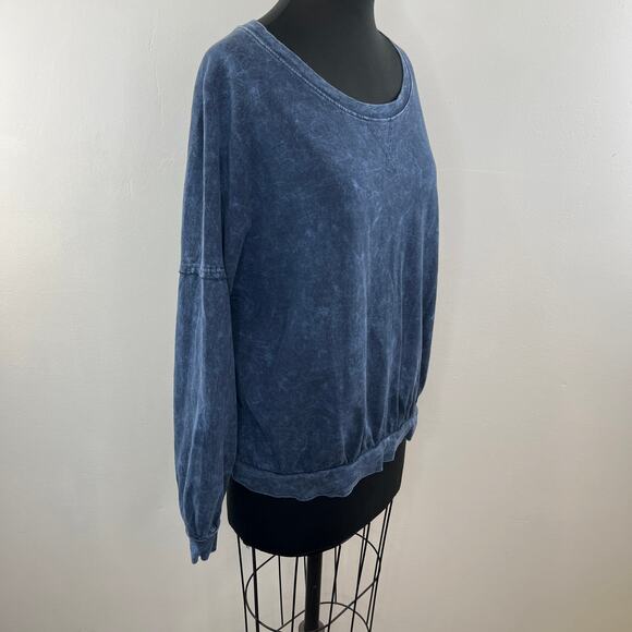 We the Free Blue Vintage Wash Lightweight Oversized Pullover Top Free People S - Picture 3 of 8